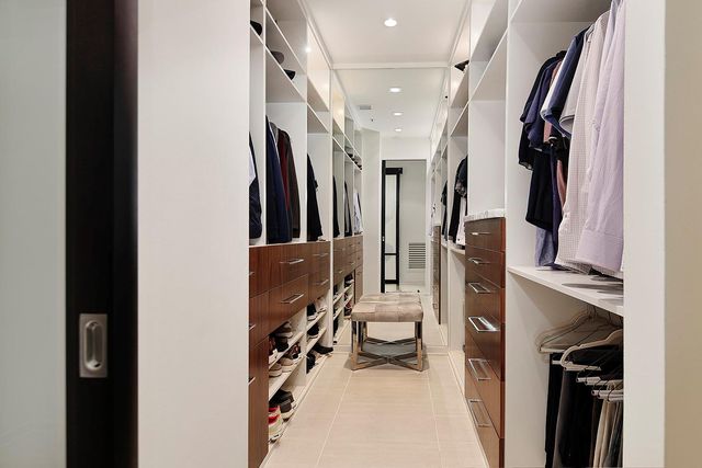 1 Waterway Court 5B, The Woodlands, TX 77380