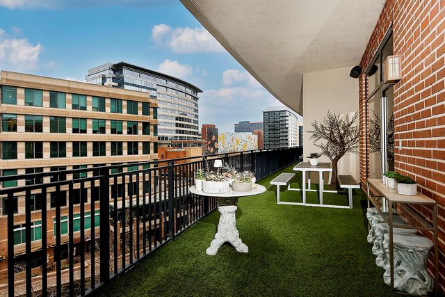 1 Waterway Court 5B, The Woodlands, TX 77380