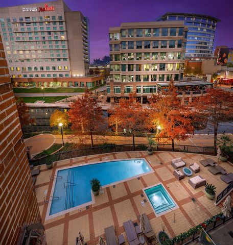 1 Waterway Court 5B, The Woodlands, TX 77380