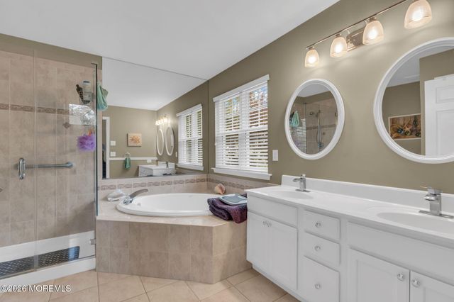 6 Winding River Road, Lakewood, NJ 08701