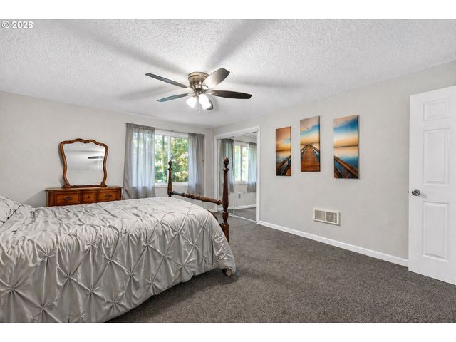 4117 Ne 8TH St, Gresham, OR 97030