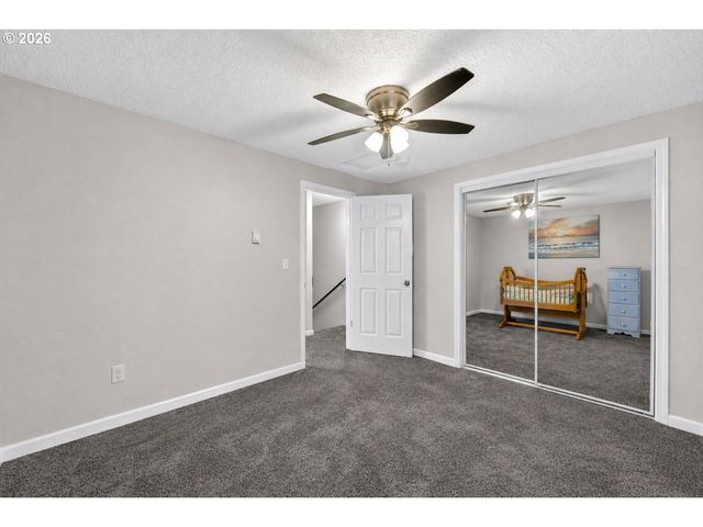 4117 Ne 8TH St, Gresham, OR 97030