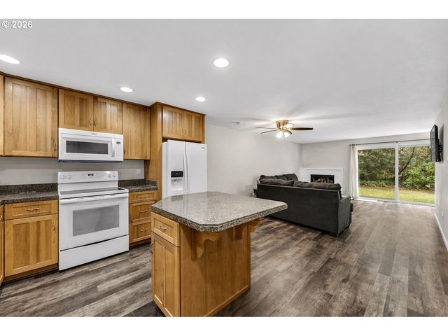 4117 Ne 8TH St, Gresham, OR 97030