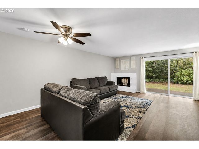 4117 Ne 8TH St, Gresham, OR 97030