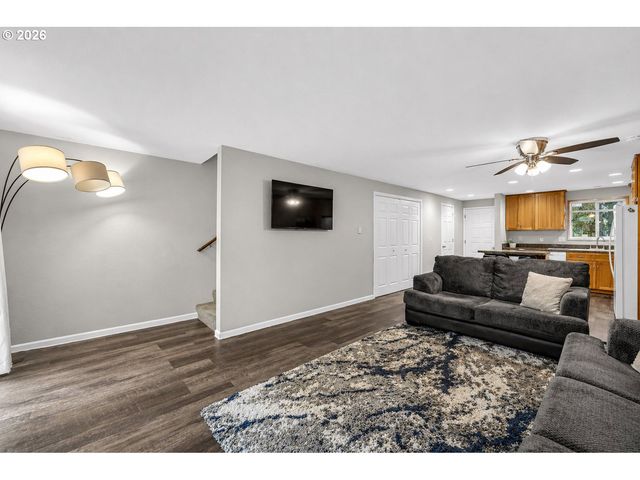 4117 Ne 8TH St, Gresham, OR 97030