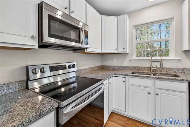 14225 Laketree Dr, Chester, VA 23831