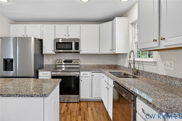 14225 Laketree Dr, Chester, VA 23831