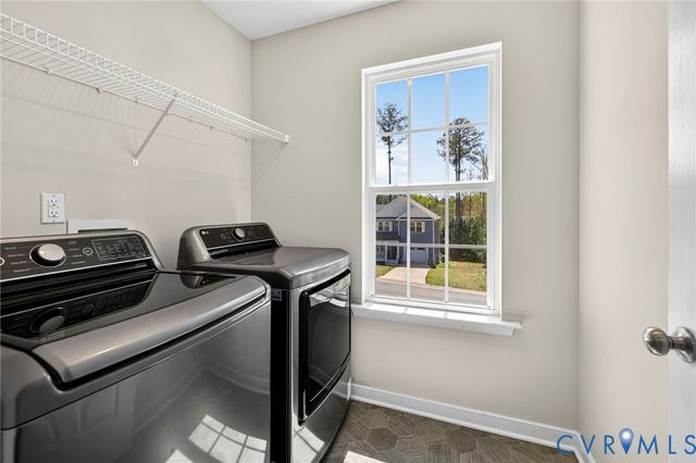 14225 Laketree Dr, Chester, VA 23831