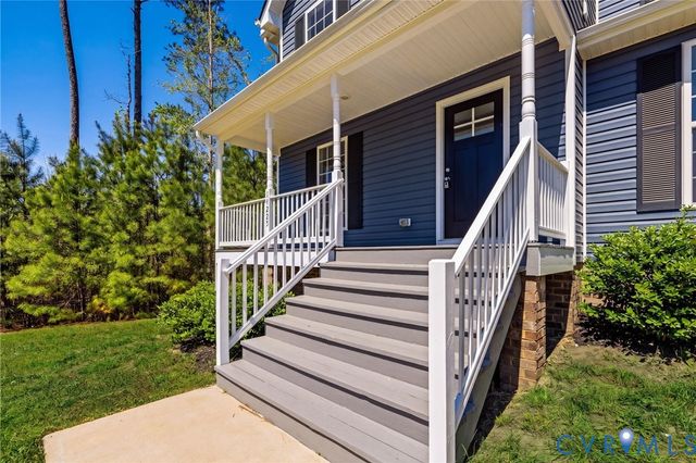 14225 Laketree Dr, Chester, VA 23831