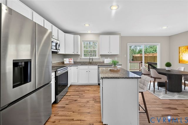 14225 Laketree Dr, Chester, VA 23831