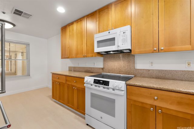 520 Lunalilo Home Road 7104, Honolulu, HI 96825