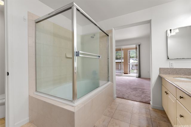 520 Lunalilo Home Road 7104, Honolulu, HI 96825