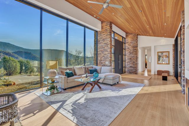 290 Cross Creek Circle, Sedona, AZ 86336