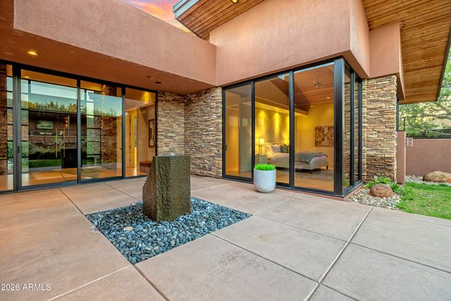 290 Cross Creek Circle, Sedona, AZ 86336