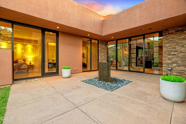 290 Cross Creek Circle, Sedona, AZ 86336