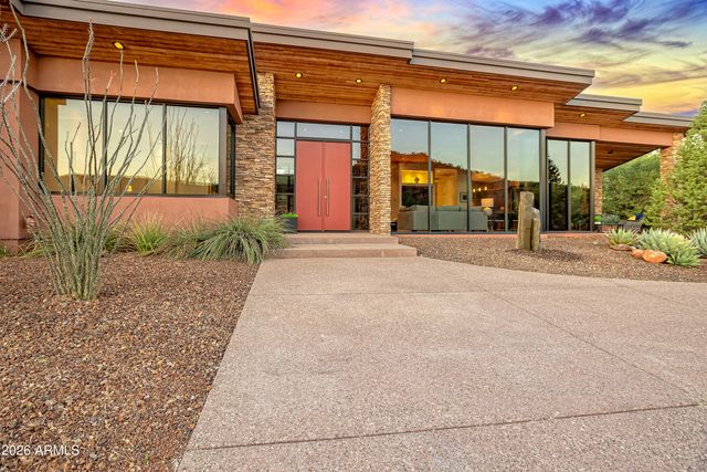 290 Cross Creek Circle, Sedona, AZ 86336
