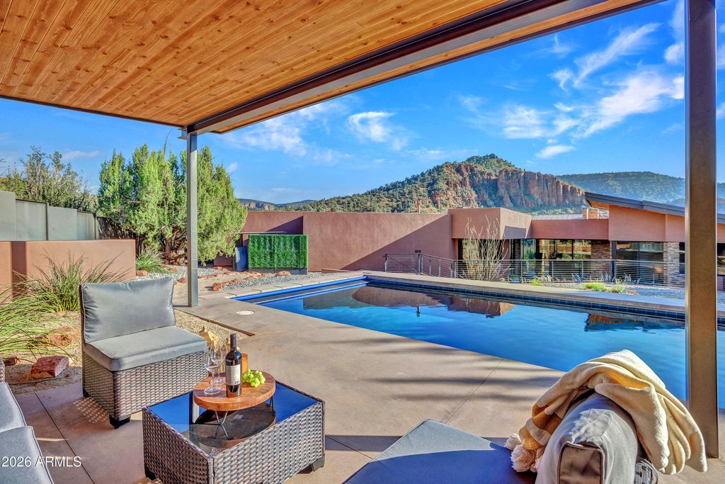 290 Cross Creek Circle, Sedona, AZ 86336