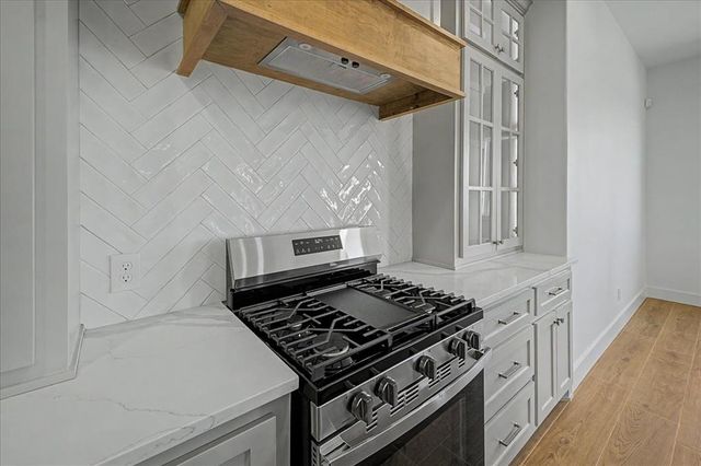 3072 Road Runner Court, Guthrie, OK 73044