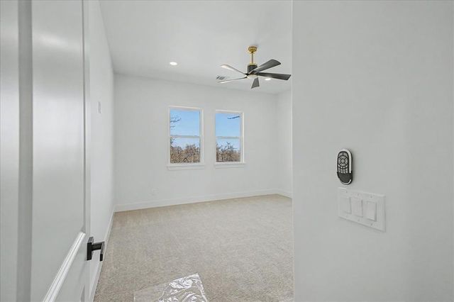 3072 Road Runner Court, Guthrie, OK 73044