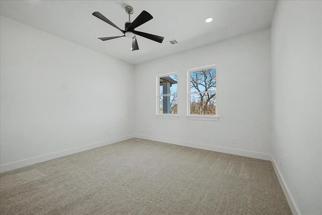 3072 Road Runner Court, Guthrie, OK 73044