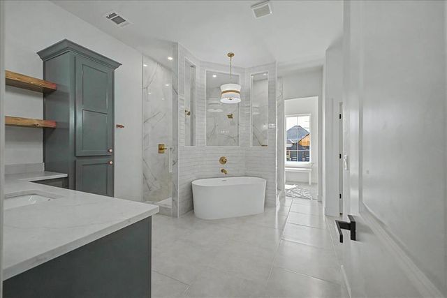 3072 Road Runner Court, Guthrie, OK 73044