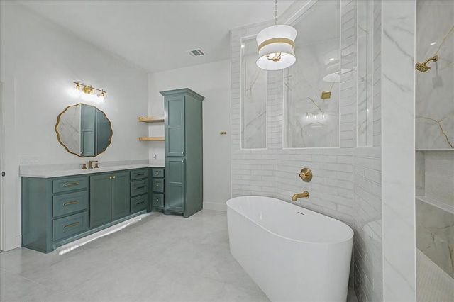 3072 Road Runner Court, Guthrie, OK 73044