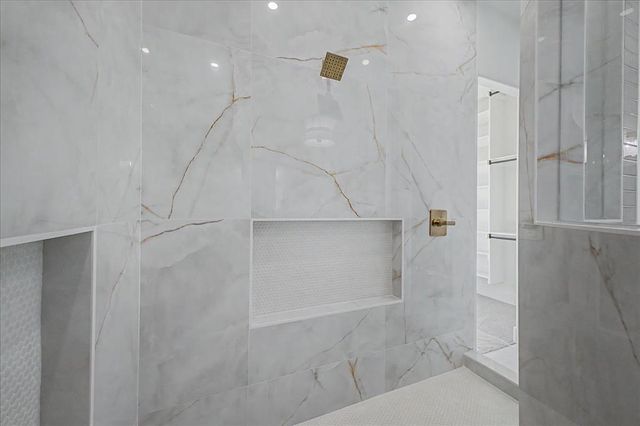 3072 Road Runner Court, Guthrie, OK 73044