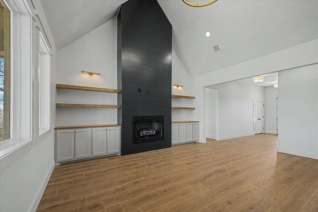 3072 Road Runner Court, Guthrie, OK 73044