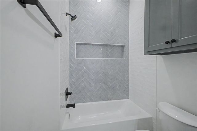 3072 Road Runner Court, Guthrie, OK 73044