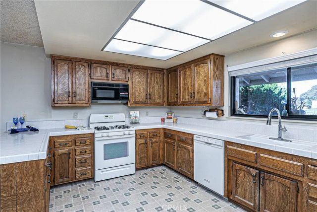 4447 Falcon, Lompoc, CA 93436