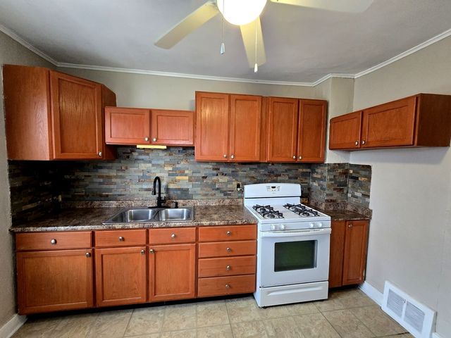 16018 Loomis Avenue, Harvey, IL 60426