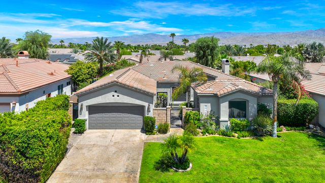 79818 Parkway Esplanade S, La Quinta, CA 92253
