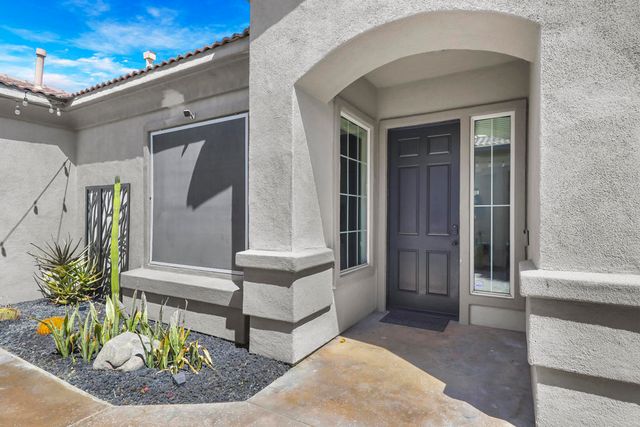 79818 Parkway Esplanade S, La Quinta, CA 92253