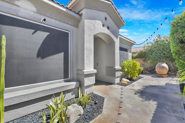 79818 Parkway Esplanade S, La Quinta, CA 92253