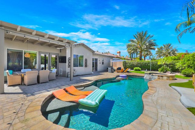 79818 Parkway Esplanade S, La Quinta, CA 92253
