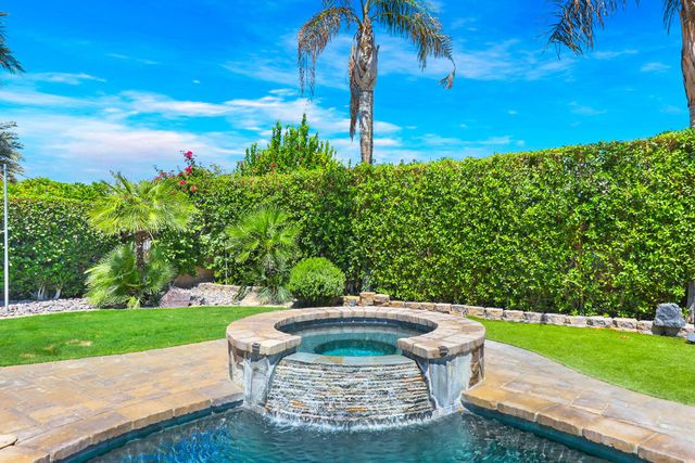 79818 Parkway Esplanade S, La Quinta, CA 92253