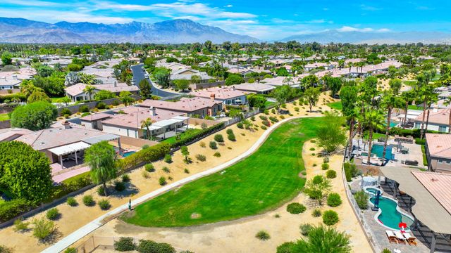 79818 Parkway Esplanade S, La Quinta, CA 92253