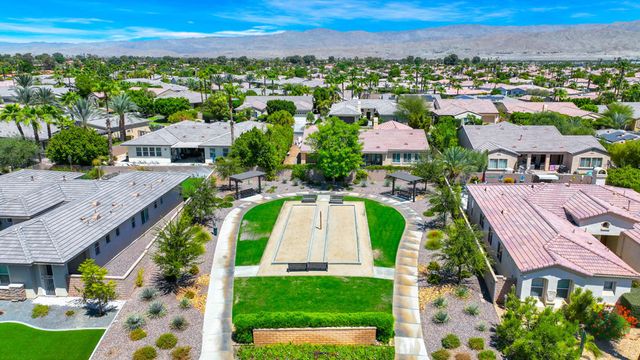 79818 Parkway Esplanade S, La Quinta, CA 92253