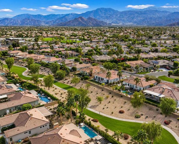 79818 Parkway Esplanade S, La Quinta, CA 92253