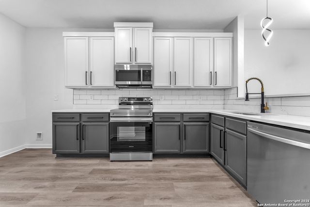 8030 Bluewater, San Antonio, TX 78254