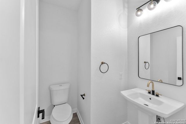 8030 Bluewater, San Antonio, TX 78254