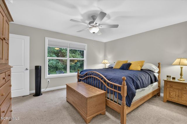 2056 Sunrise Crk Drive, Toledo, OH 43615