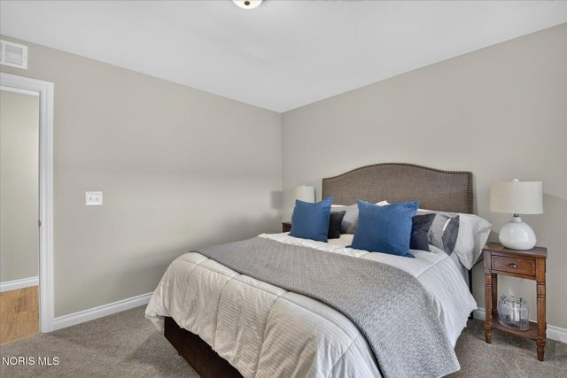 2056 Sunrise Crk Drive, Toledo, OH 43615