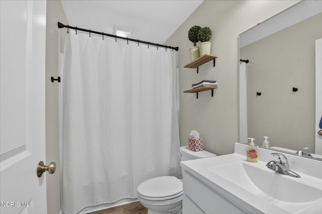 2056 Sunrise Crk Drive, Toledo, OH 43615
