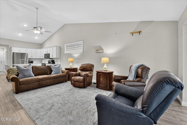 2056 Sunrise Crk Drive, Toledo, OH 43615