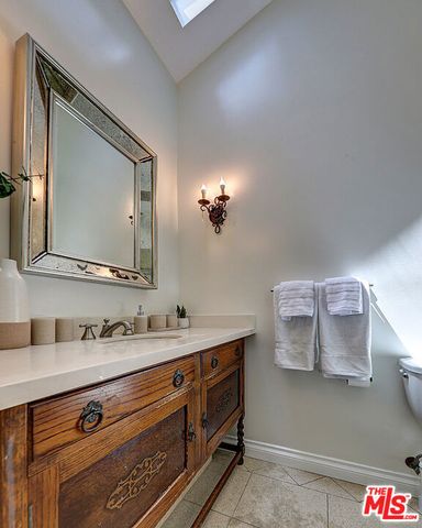 4253 Le Bourget Avenue, Culver City, CA 90232