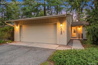 6545 Red Cedar Lane, West Bloomfield Charter Township, MI 48324