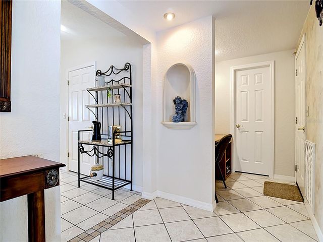 4703 CASSANDRA LANE, Lakeland, FL 33809