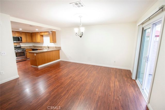 25124 Steinbeck B, Stevenson Ranch, CA 91381