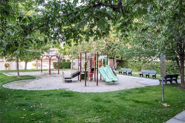 25124 Steinbeck B, Stevenson Ranch, CA 91381